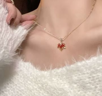 Kırmızı Akçaağaç Yaprağı Çelik Kolye