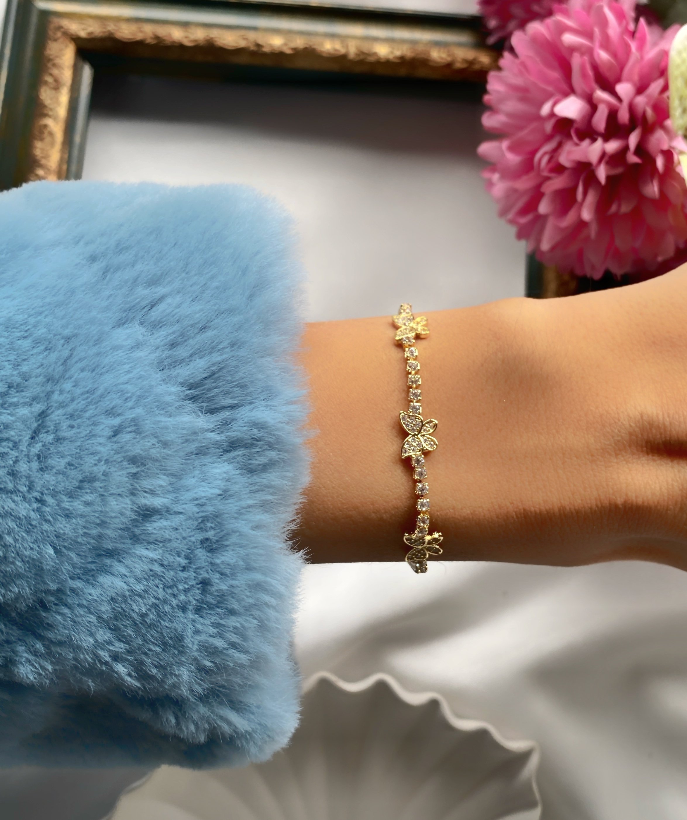 Kelebek Figürlü Çelik Bileklik