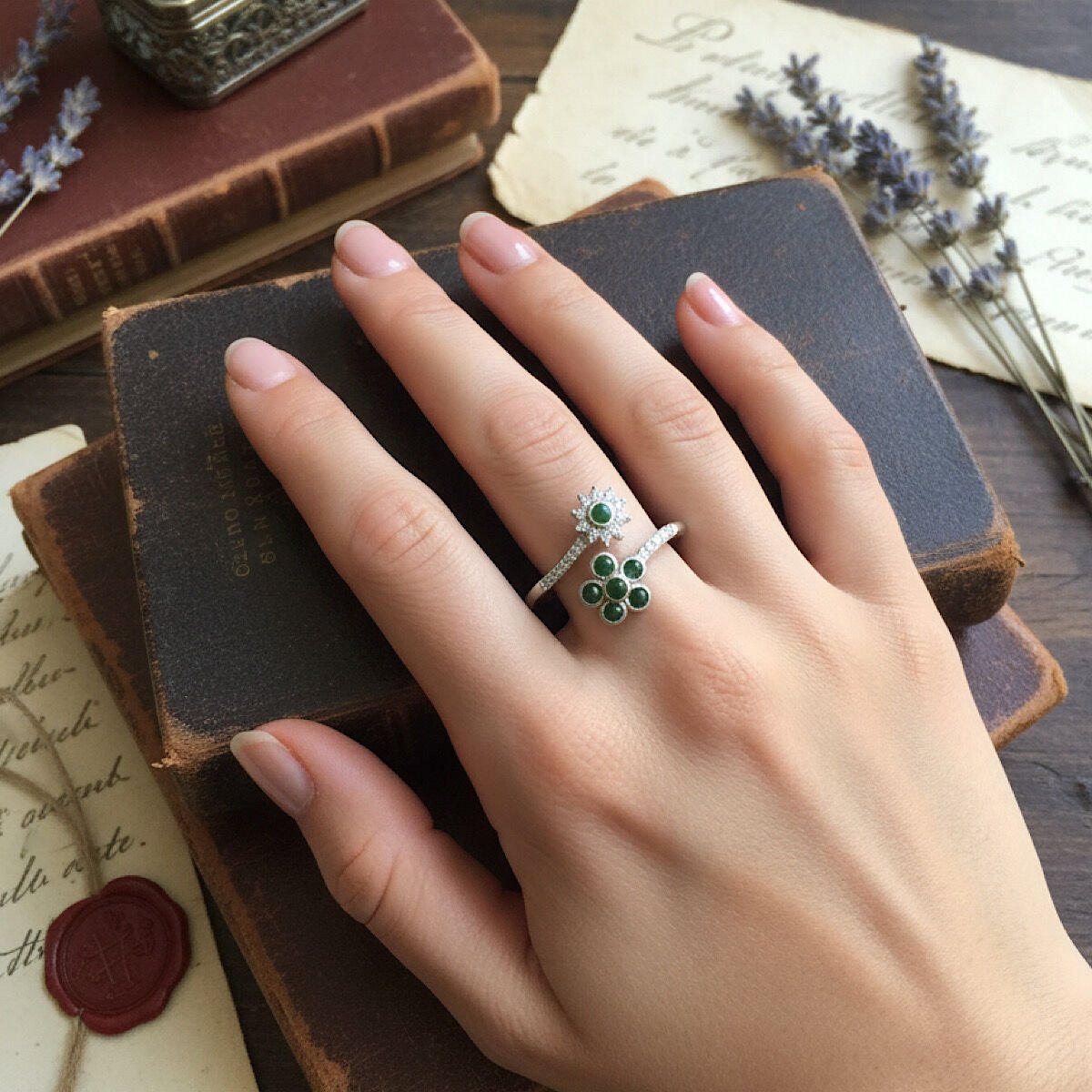 Vintage Yeşim Taşlı Çiçek Yüzük