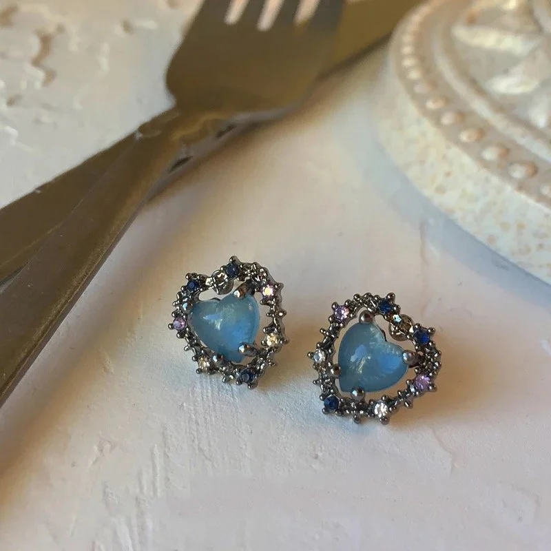 Blue Heart Retro Gumus Kupe Mavi Kalp Tasarım Kadin Küpe  />