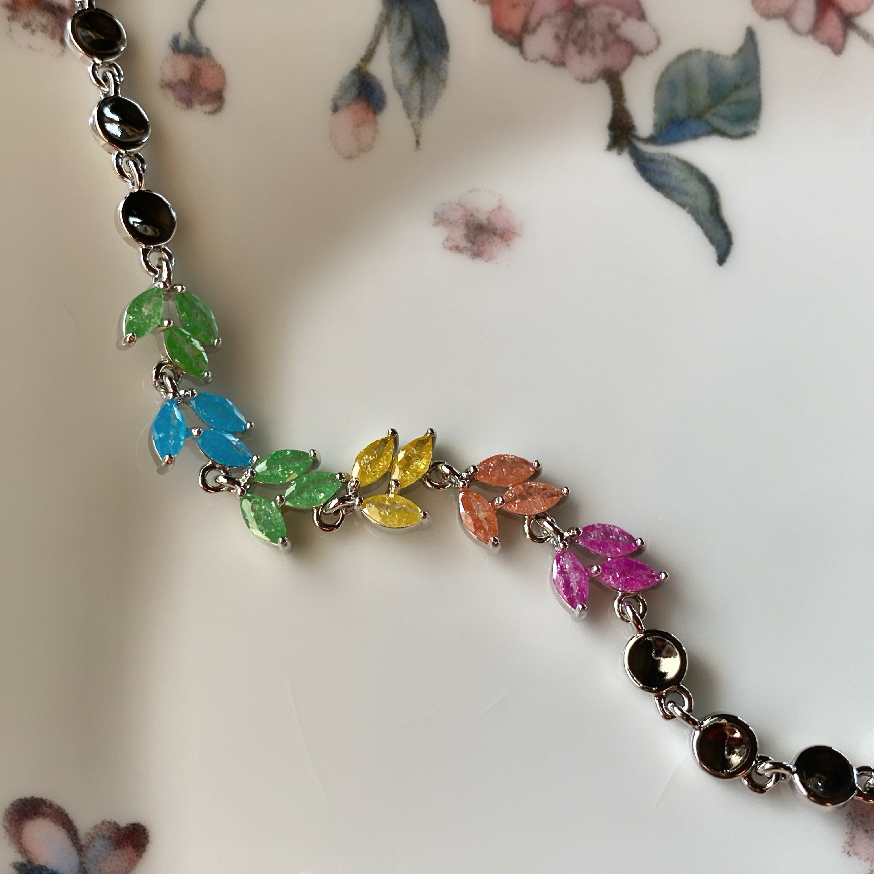 Renkli Yaprak Tasarım Bileklik