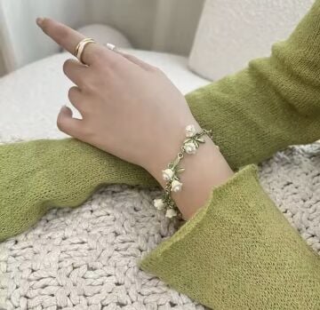 Vintage Beyaz Çiçek Tasarım Bileklik