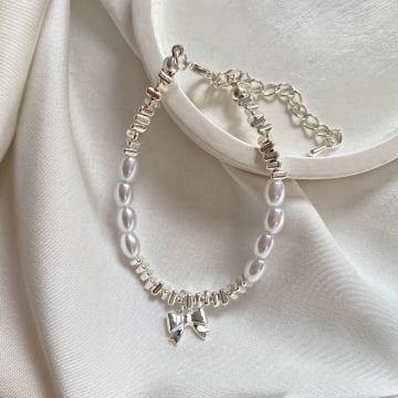 İnci Detaylı Fiyonk Vintage Gümüş Bileklik