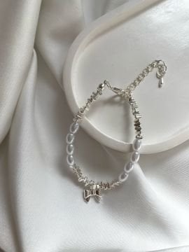 İnci Detaylı Fiyonk Vintage Gümüş Bileklik