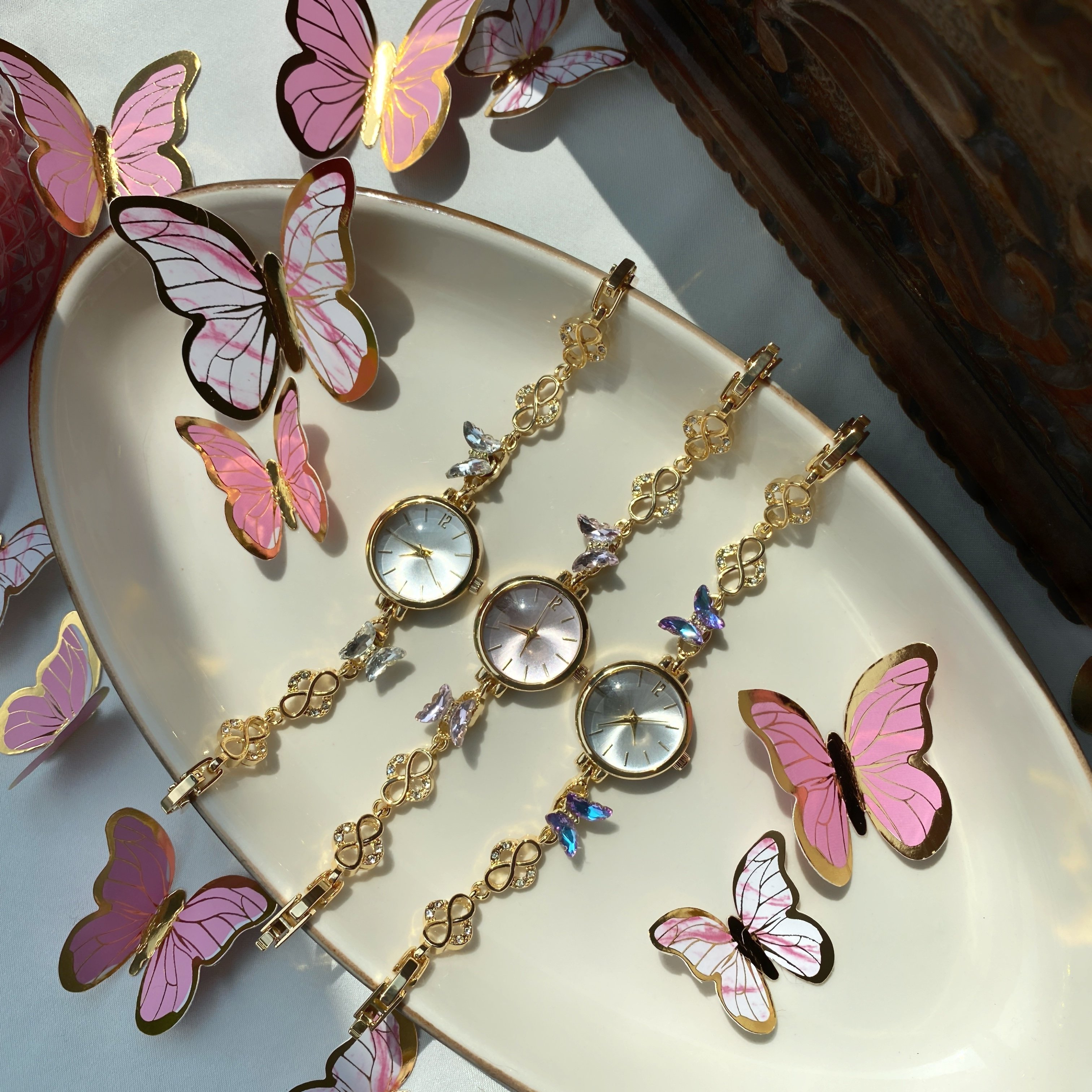 Kelebek Etkisi Tasarım Saat