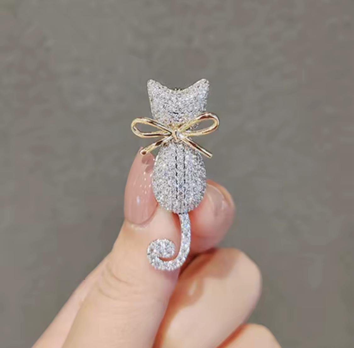 Taşlı Kedi Metal Broş