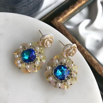 Vintage Mavi Taşlı Gül Detaylı Küpe