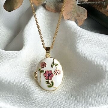 Vintage Çiçek Desenli Çelik Kolye