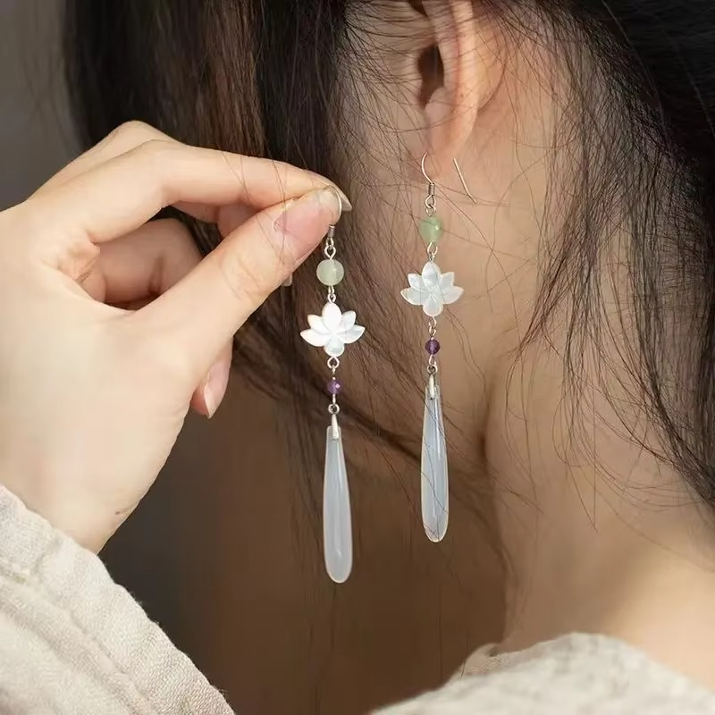 Lotus Çiçeği Tasarım Küpe