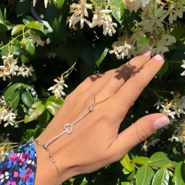 Zirkon Taşlı Kalp Tasarım Şahmeran