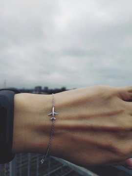 Uçak Figürlü Gümüş Bileklik