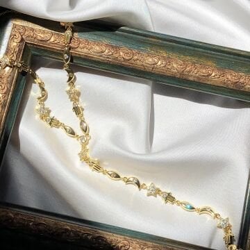 Yıldız, Ay ve Hamsa Figürlü Gold Tasarım Y Kolye