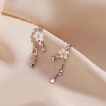 Flower Taşlı Gümüş Küpe