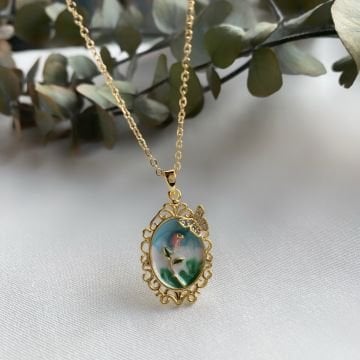 Kelebek Detaylı Rose Çelik Kolye