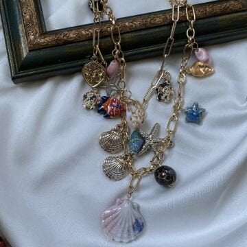 Deniz Kabuğu Charmlı Çift Katmanlı Kolye