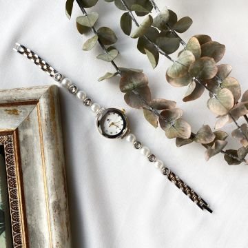Vintage Pearl Saat