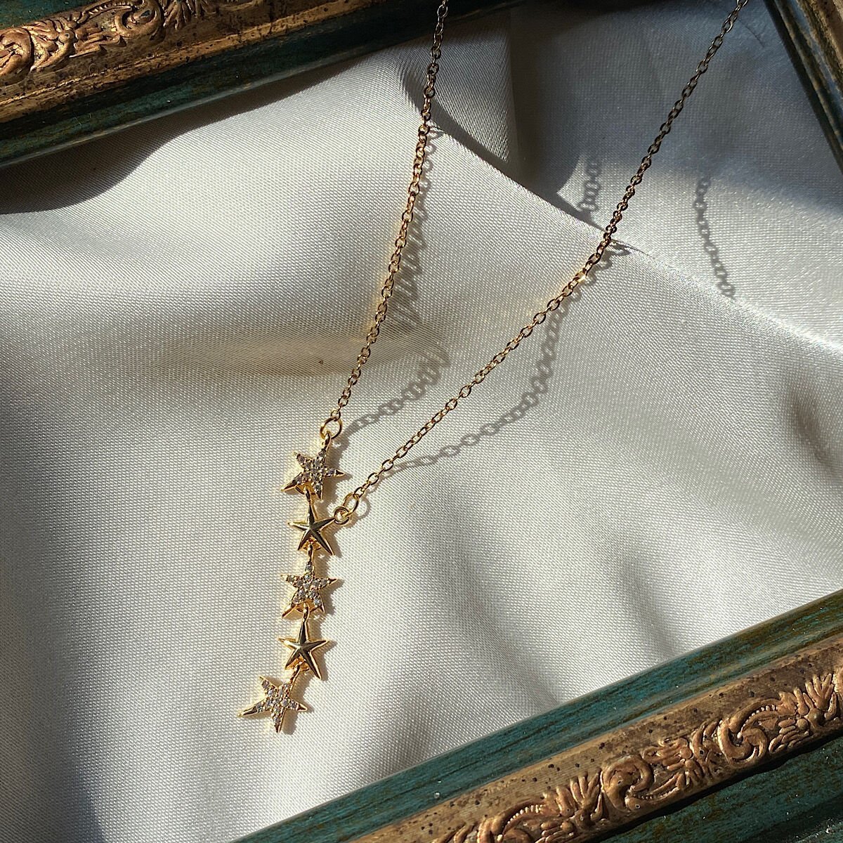 Zirkon Taşlı Yıldız Tasarım Çelik Kolye