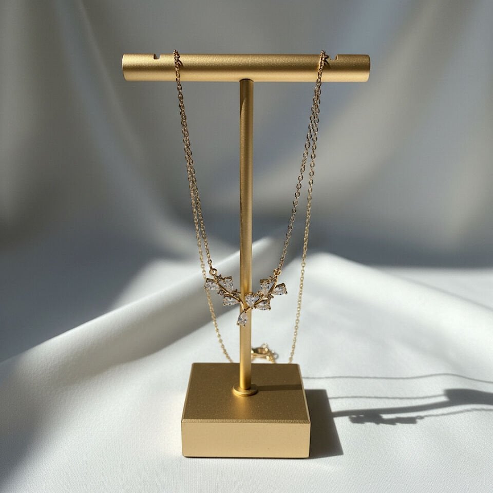 Taşlı Yaprak Tasarım Gold Çelik Kolye