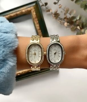 Taşlı Çerçeve Vintage Saat