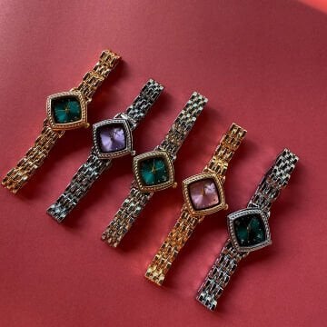 Köşeli Kadran Roma Rakamlı Tasarım Saat