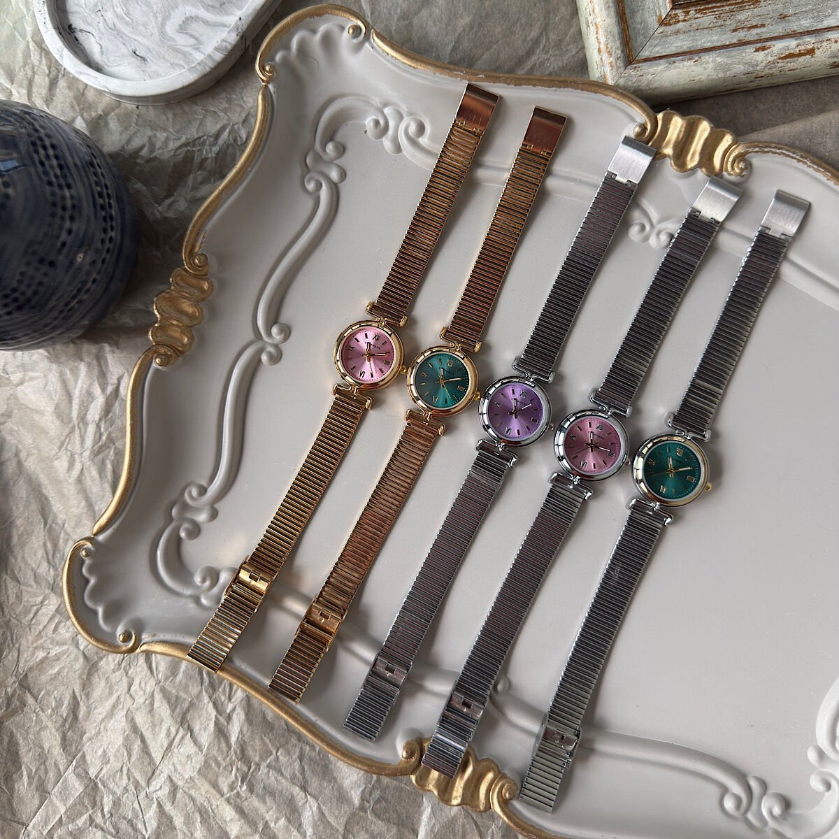 Retro Tasarım Çelik Saatler