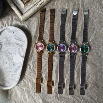 Retro Tasarım Çelik Saatler