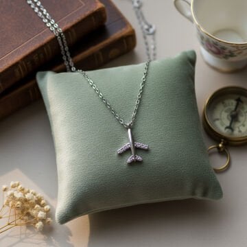 Uçak Figürlü Gümüş Kolye