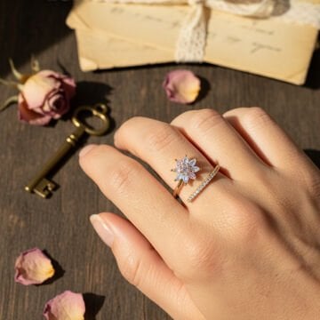 Renkli Taşlı Çiçek Yüzük