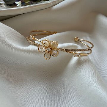 Zirkon Taşlı Beyaz Mineli Çiçek Tasarım Halka Bileklik