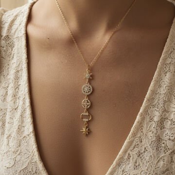 Kar Tanesi ve Yıldız Figürlü Çelik Kolye