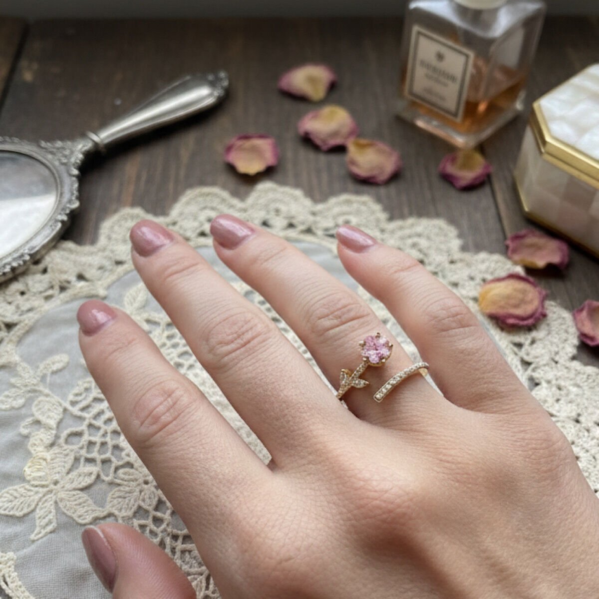 İnci Detaylı Pembe Çiçek Tasarım Vintage Yüzük