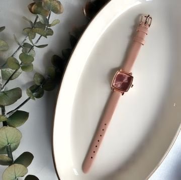 Vintage Minimal Tasarım Somon Renk Saat
