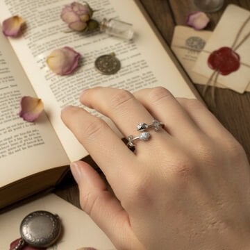 Taş Detaylı Lale Figürlü Yüzükler