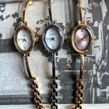 Vintage Oval Tasarım Kelepçe Kordon Saat