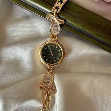 Vintage Kelebek Tasarım Saatler