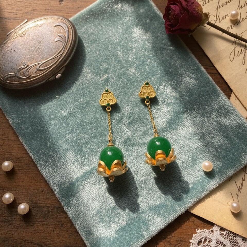 Doğal Yeşim Taşlı Vintage Gümüş Küpe