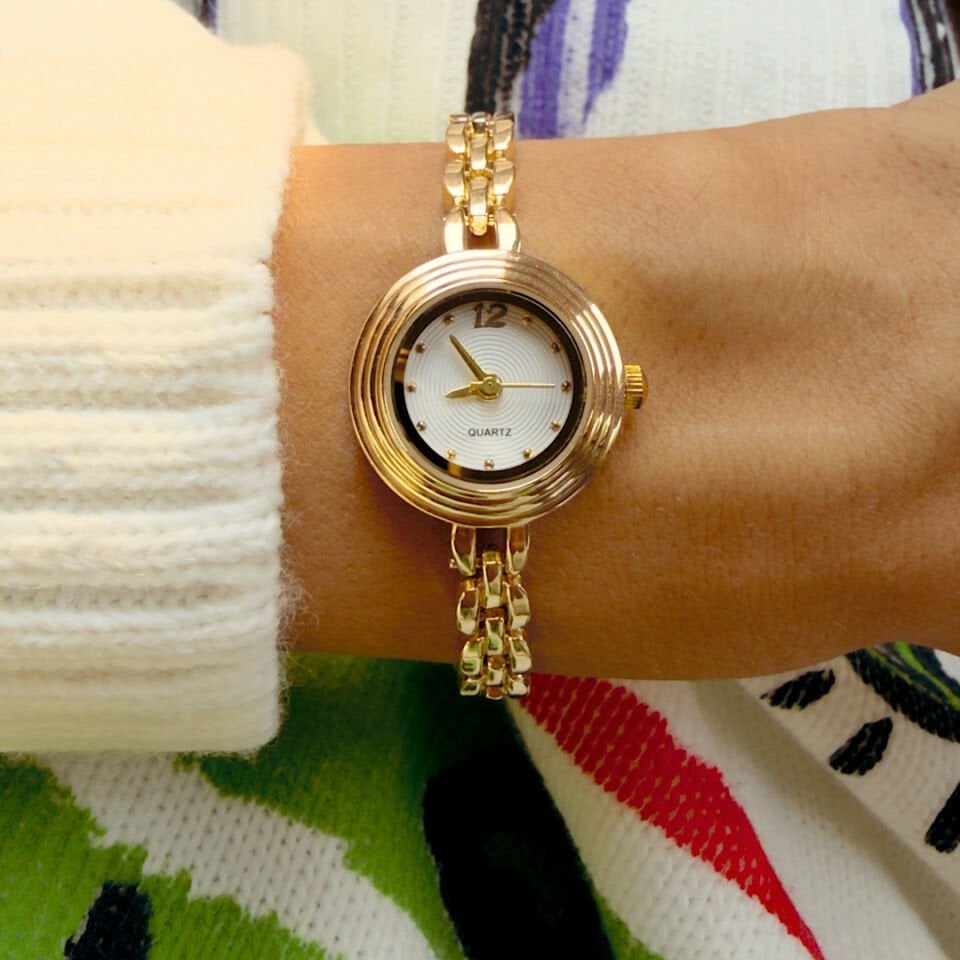 Gold Minimal Tasarım Saat