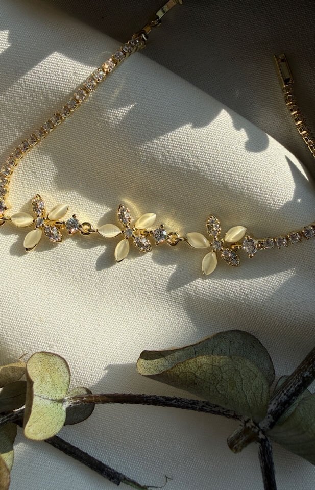 Vintage Çiçek Figürlü İnci ve Zirkon Taşlı Bileklik