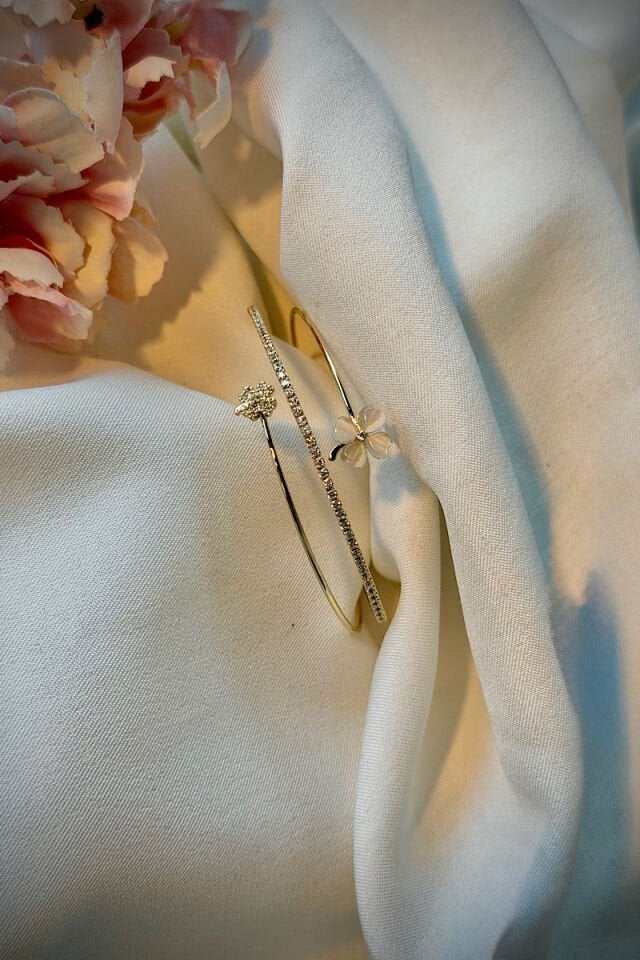 Minimal Çiçek Figürlü Zirkon Taşlı Vintage Halka Bileklik