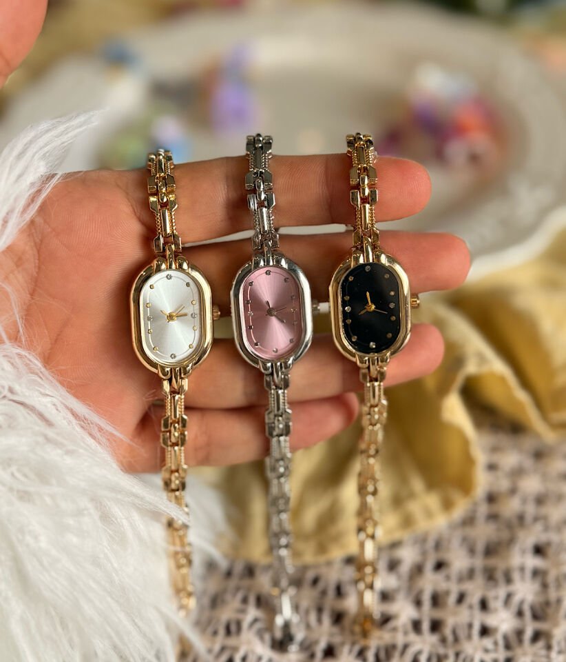 Oval Kadran Taş Detaylı Vintage Saat