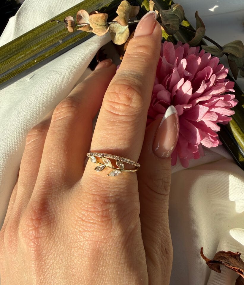 Yaprak Figürlü Zirkon Taşlı Vintage Pirinç Yüzük