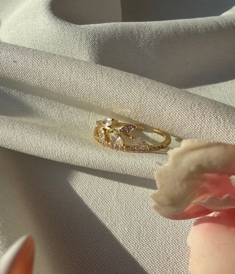 Yaprak Figürlü Zirkon Taşlı Vintage Pirinç Yüzük