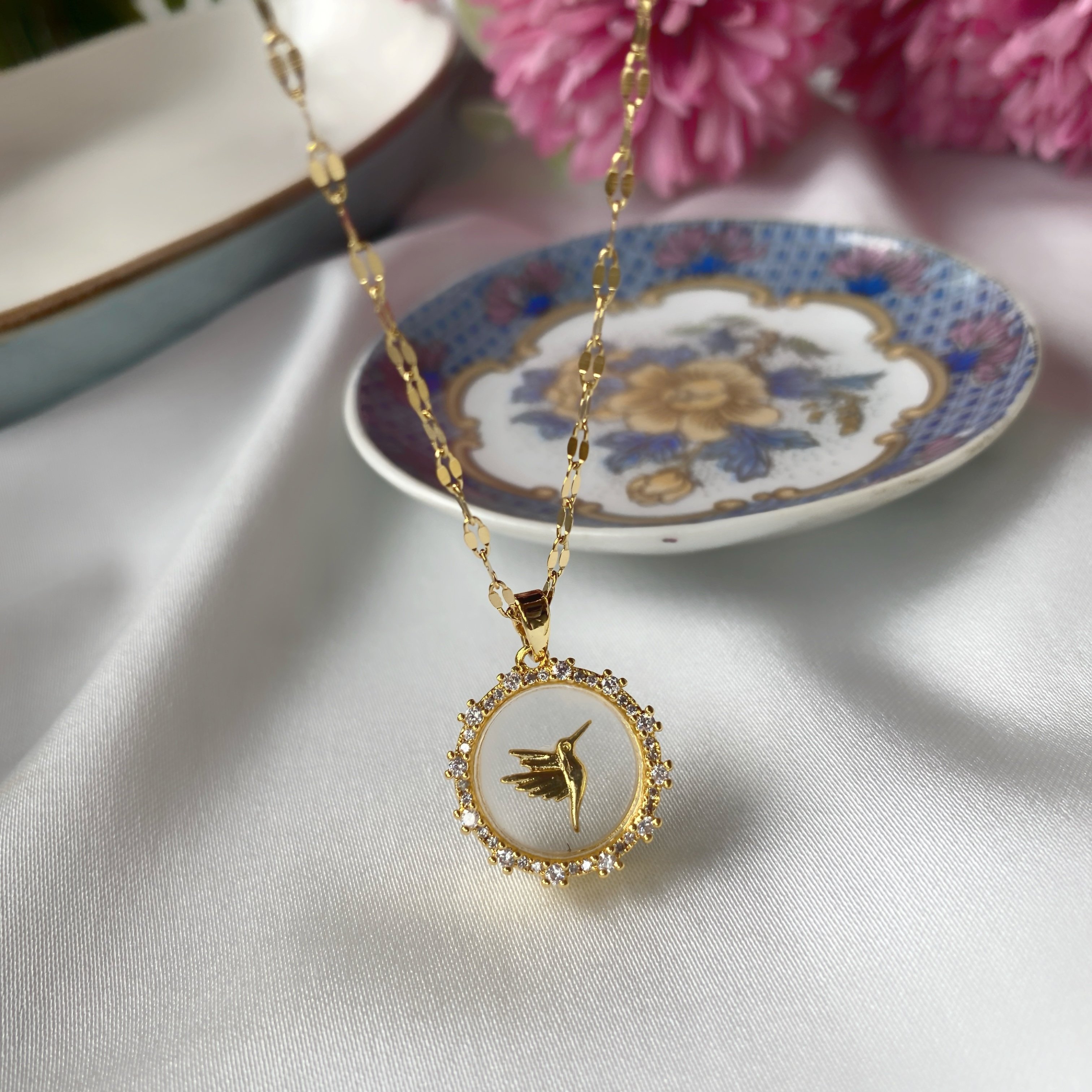 Kuş Figürlü Vintage Çelik Kolye