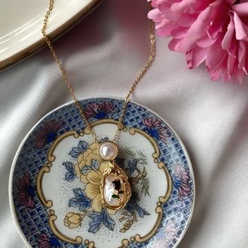 Vintage Gold Tasarım Gül Detaylı Çelik Kolye