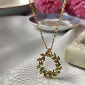 Kristal Taşlı Yaprak Çelik Kolye