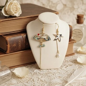 Leylek ve Yelpaze Küpe