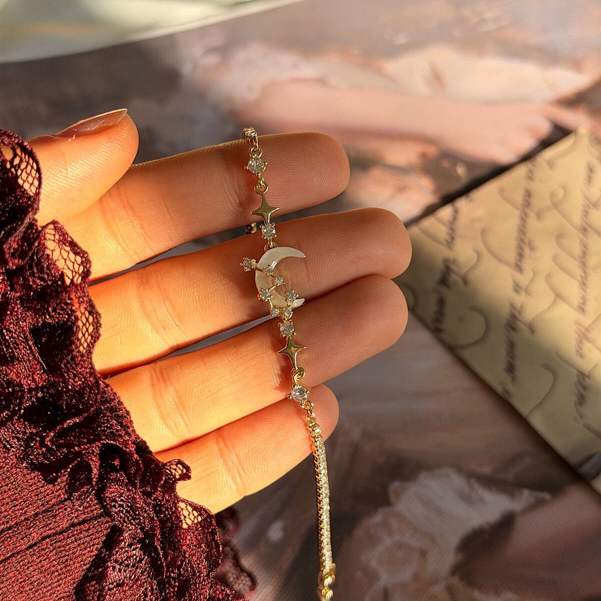 Zirkon Taşlı Ay Tasarım Bileklik