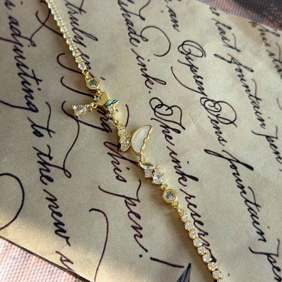 Sedef ve Zirkon Taşlı Tasarım Kelebek Bileklik