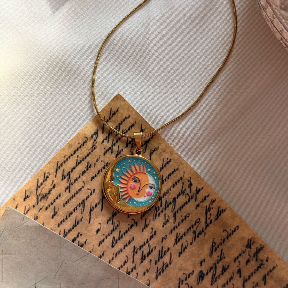 Vintage Ay ve Güneş Renkli Tasarım Çelik Kolye