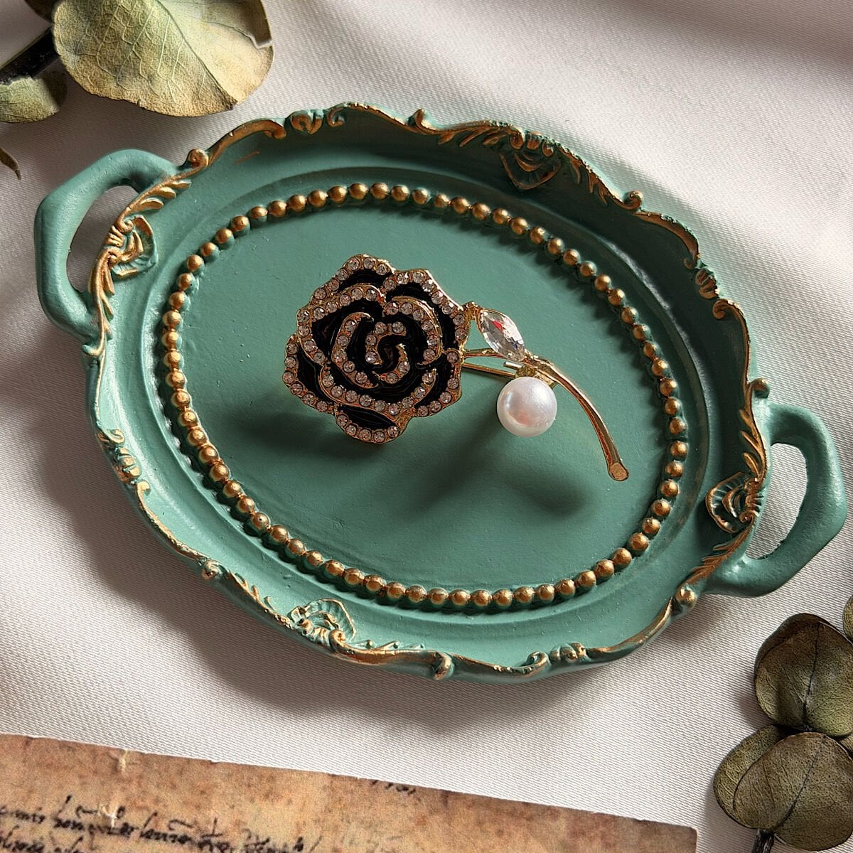 Vintage Siyah Gül Broş